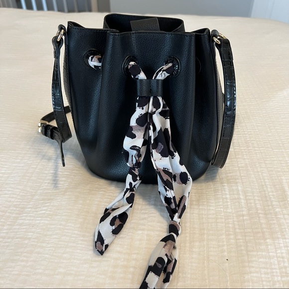 Animal Print Drawstring ‘bucket’ Bag - Picture 2 of 10